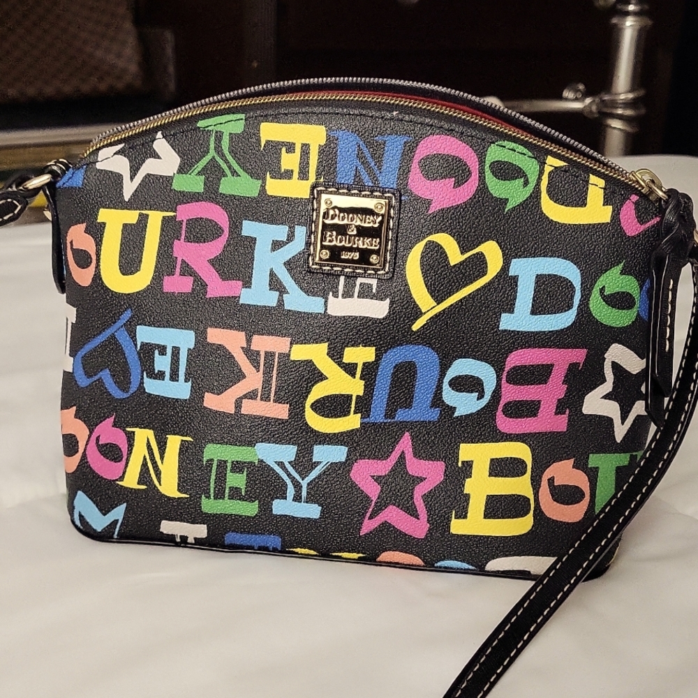 Dooney&Bourke Suki crossbody
